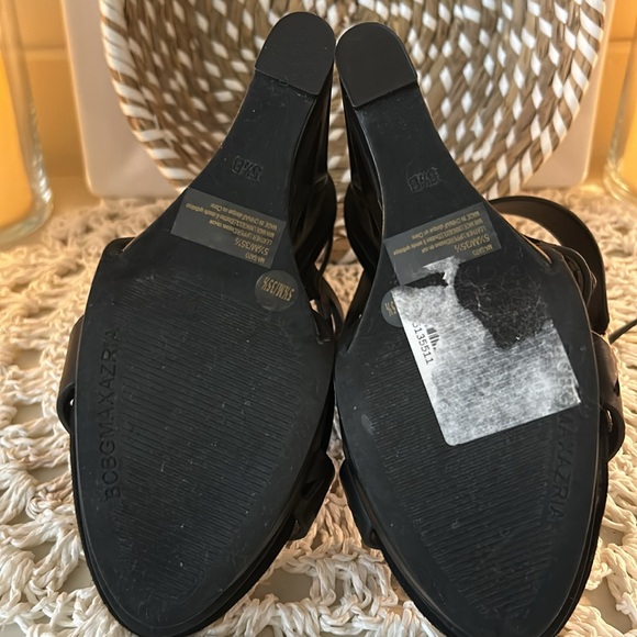 BCBGMaxAzria wedge heels size 5.5 EUC - Picture 7 of 7